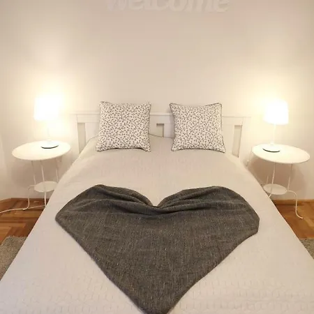 Heart Of On The Vaci Street Apartmán *
